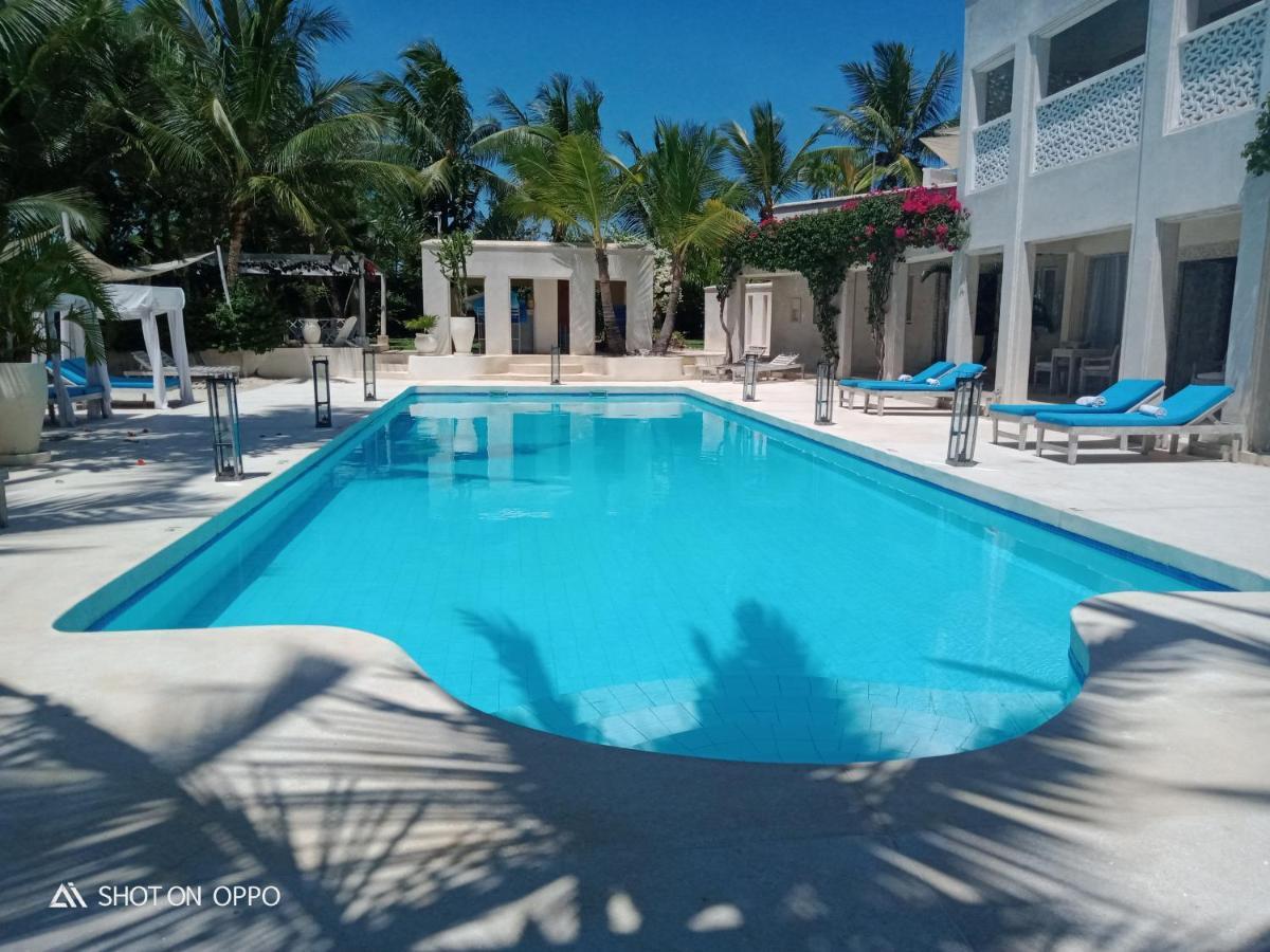 The Villa Luxury Suites Hotel Playa de Diani Exterior foto